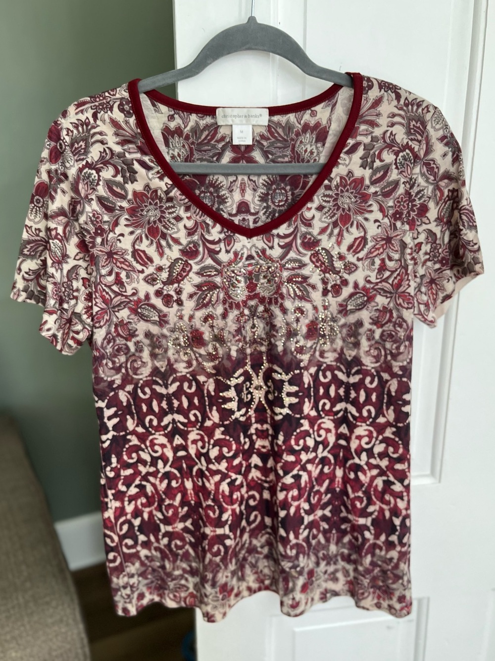 Christopher & Banks short sleeve v- neck tee top size M